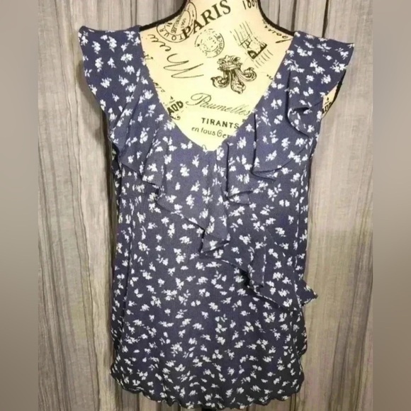 By&By ruffled Blouse, size M - Picture 10 of 10